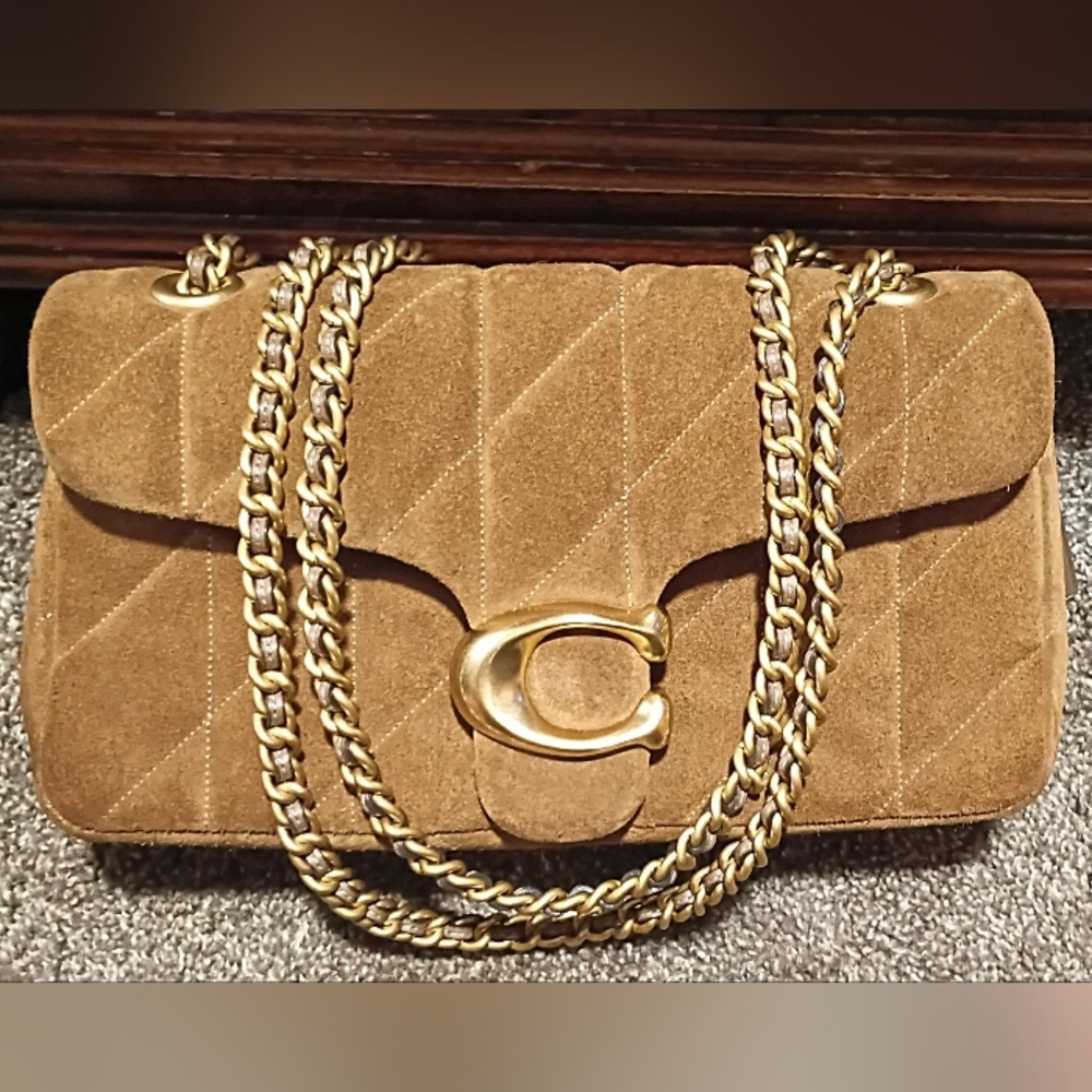 Elegant Tan Quilted Chain Shoulder Bag
